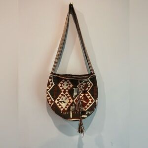 Geometric Patterned Shoulder Bag in Brown and Cream